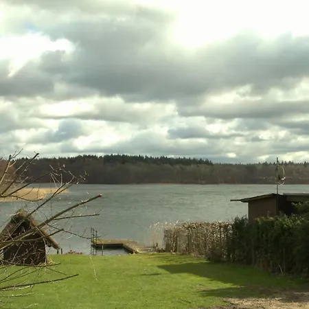 Schaal Lake Ferienhaus *