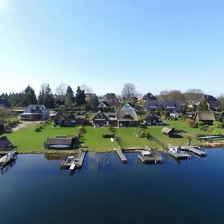 Schaal Lake Ferienhaus Grosszecher
